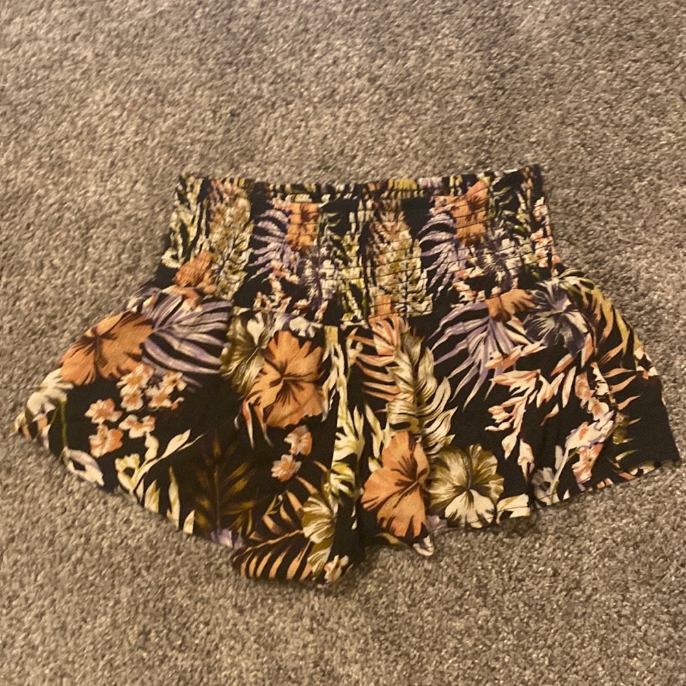 floral rip curl shorts (s)